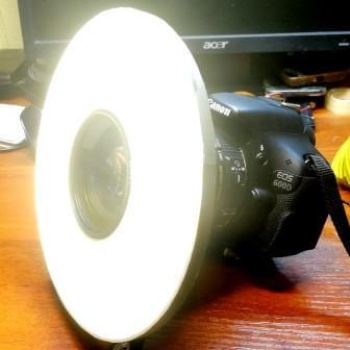 Накамерный свет