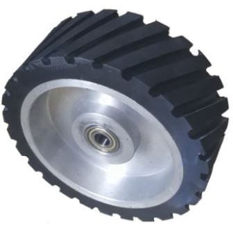 Обрезиненный ролик 200х75